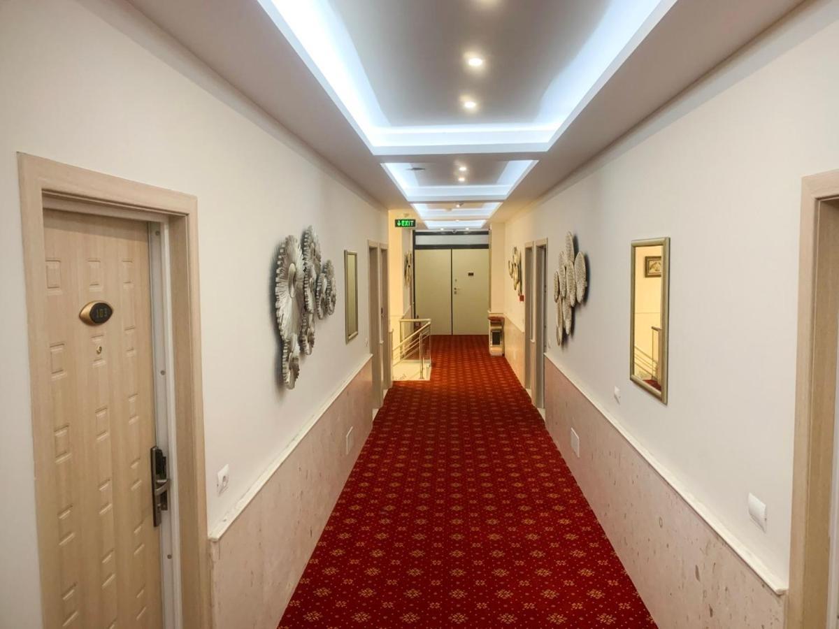 Park Hotel Tirana Yzberish Exterior photo
